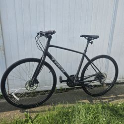 Trek FX 2 Hybrid Bike 