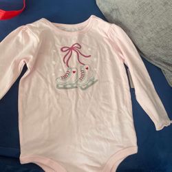 💗 Pink Long-Sleeve Baby Onesie – Ice Skates Design (Brand New!) 💗