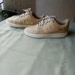 Size 9 Gently Used Nikes