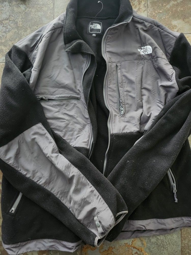 The North Face Mens Jacket Size XL
