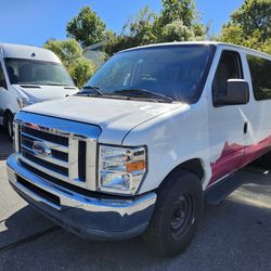2013 Ford E-350