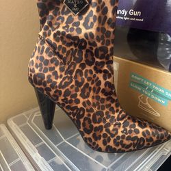 Women’s leopard heels