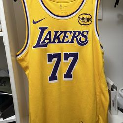 Luka Doncic Lakers (XL)