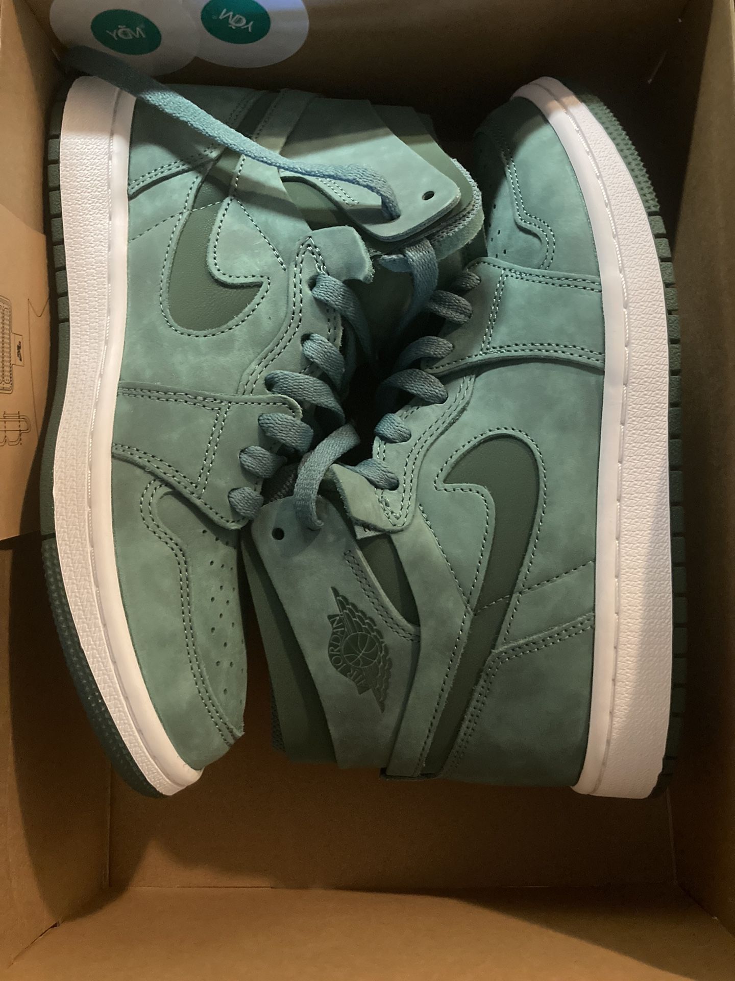 Jordan 1 CMFT Size 6.5 in Women s Women s shoes