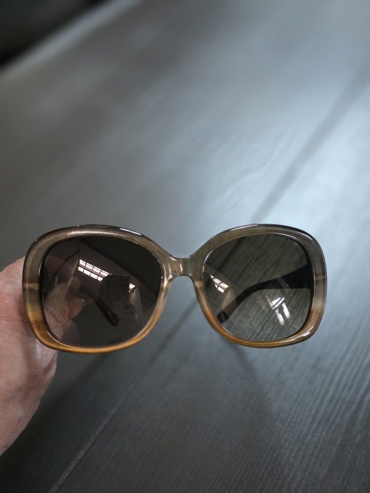 Ferragamo Sunnies NEW