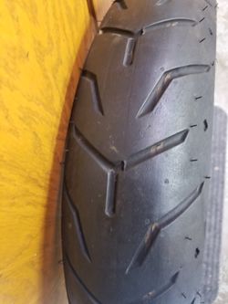 130/60/19 Dunlop front tire