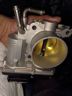 Throttle body valve for Honda Accord or Civic 2006 to 2012