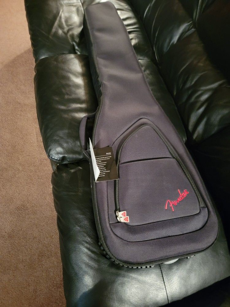 FENDER F620/FB620 Electric Bass Gig Bag (BRAND NEW)