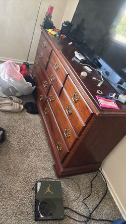 Dresser
