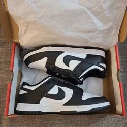 Panda dunks 9.5