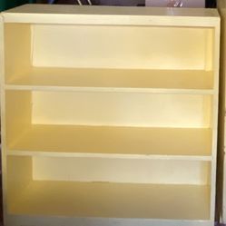 Bookshelf / Bookcase