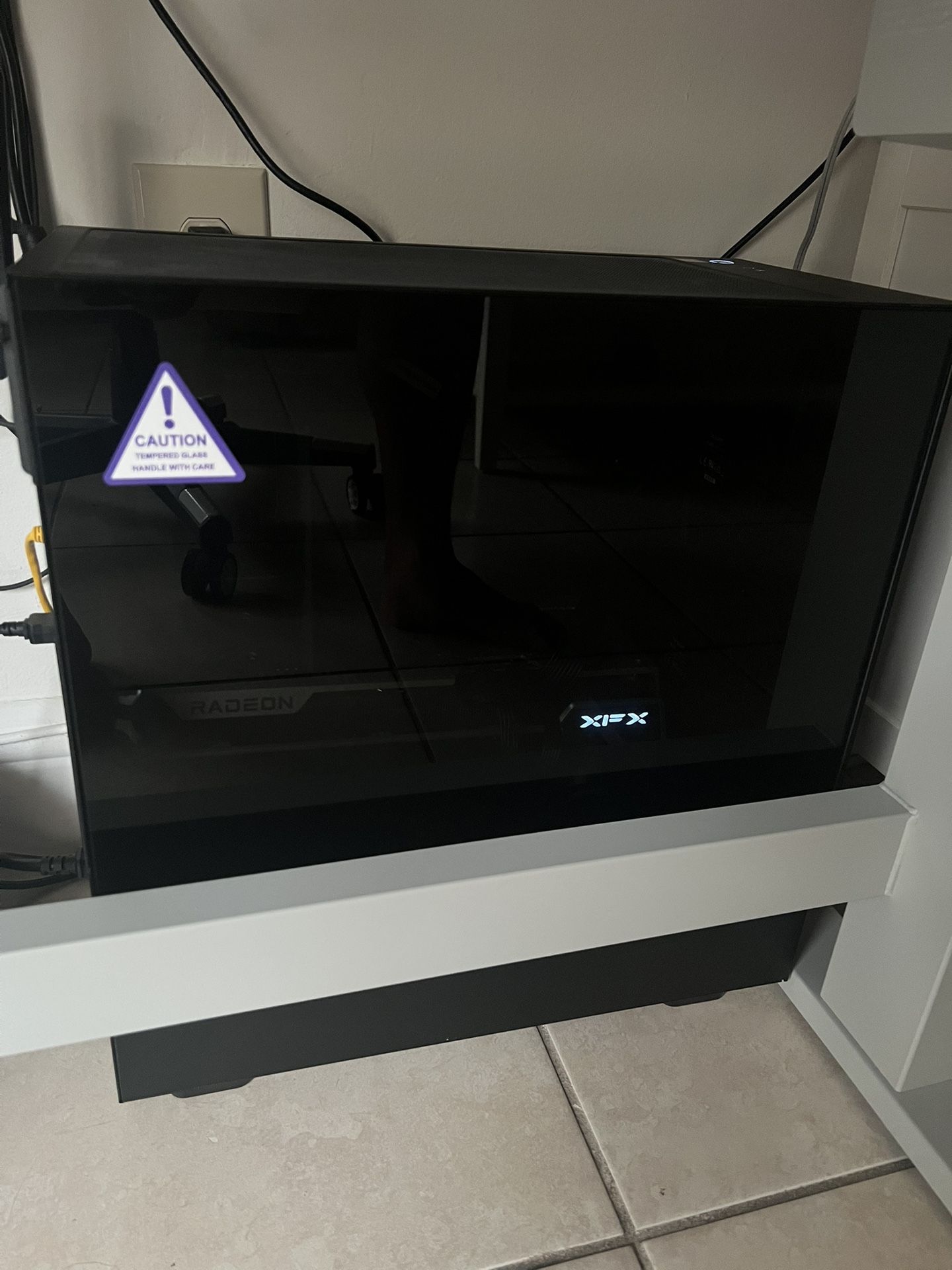 GAMING PC WITH MOUSE AND KEYBOARD