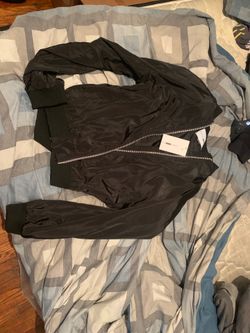 FashionNova: Essential Nylon bomber