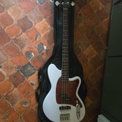 Ibanez TMB100 bass