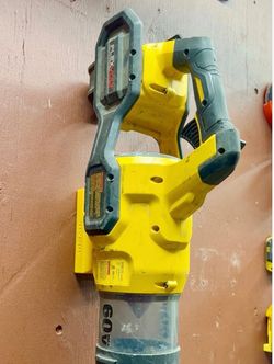 Wall holder 3d printed / organizer for DEWALT 60V FLEXVOLT