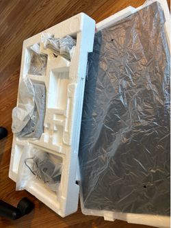 Brand new ES-24 F2 monitor