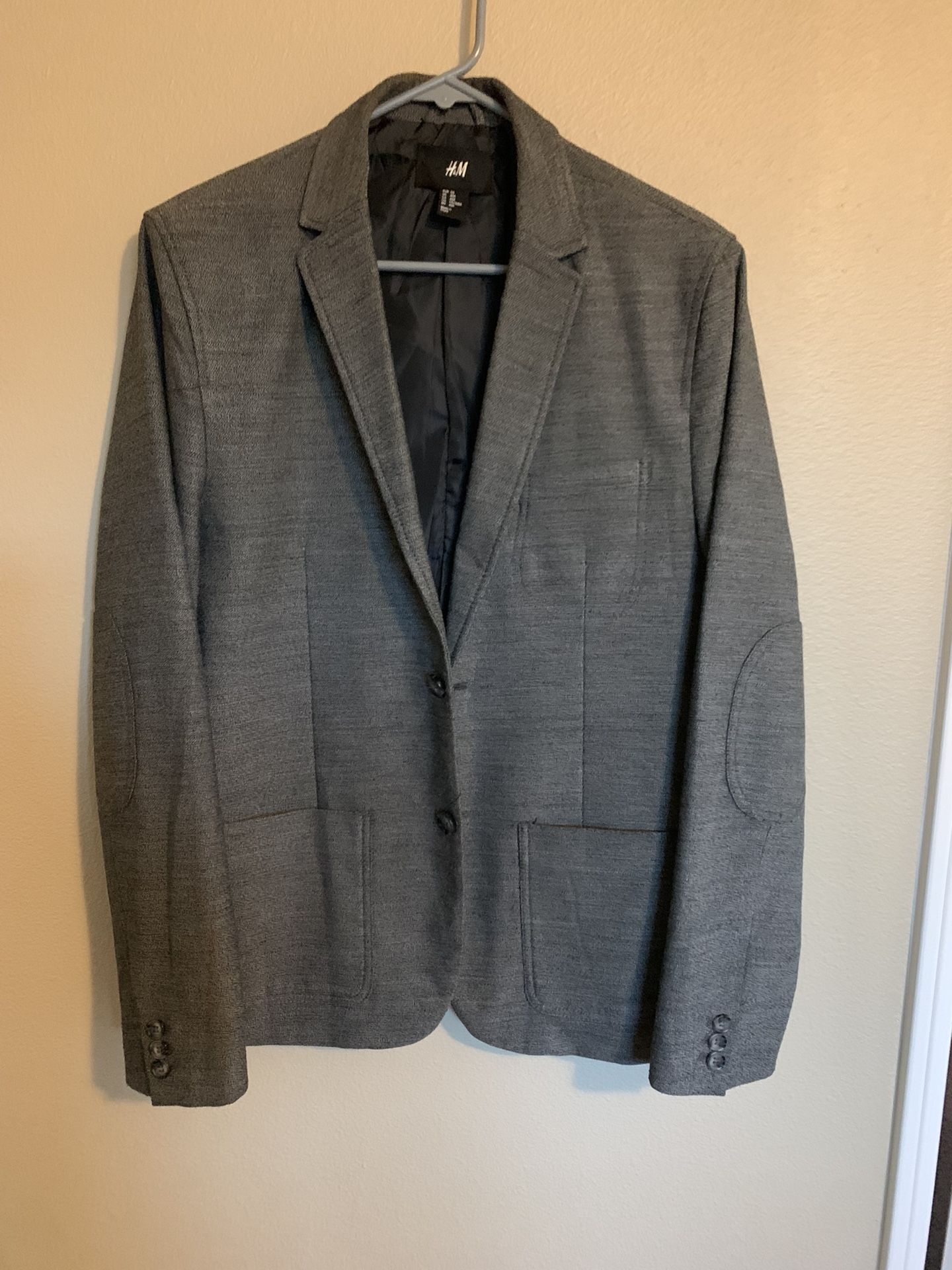 Men’s H&M Blazer Jacket Gray Polyester Size 40R (Medium). Good Used Condition.