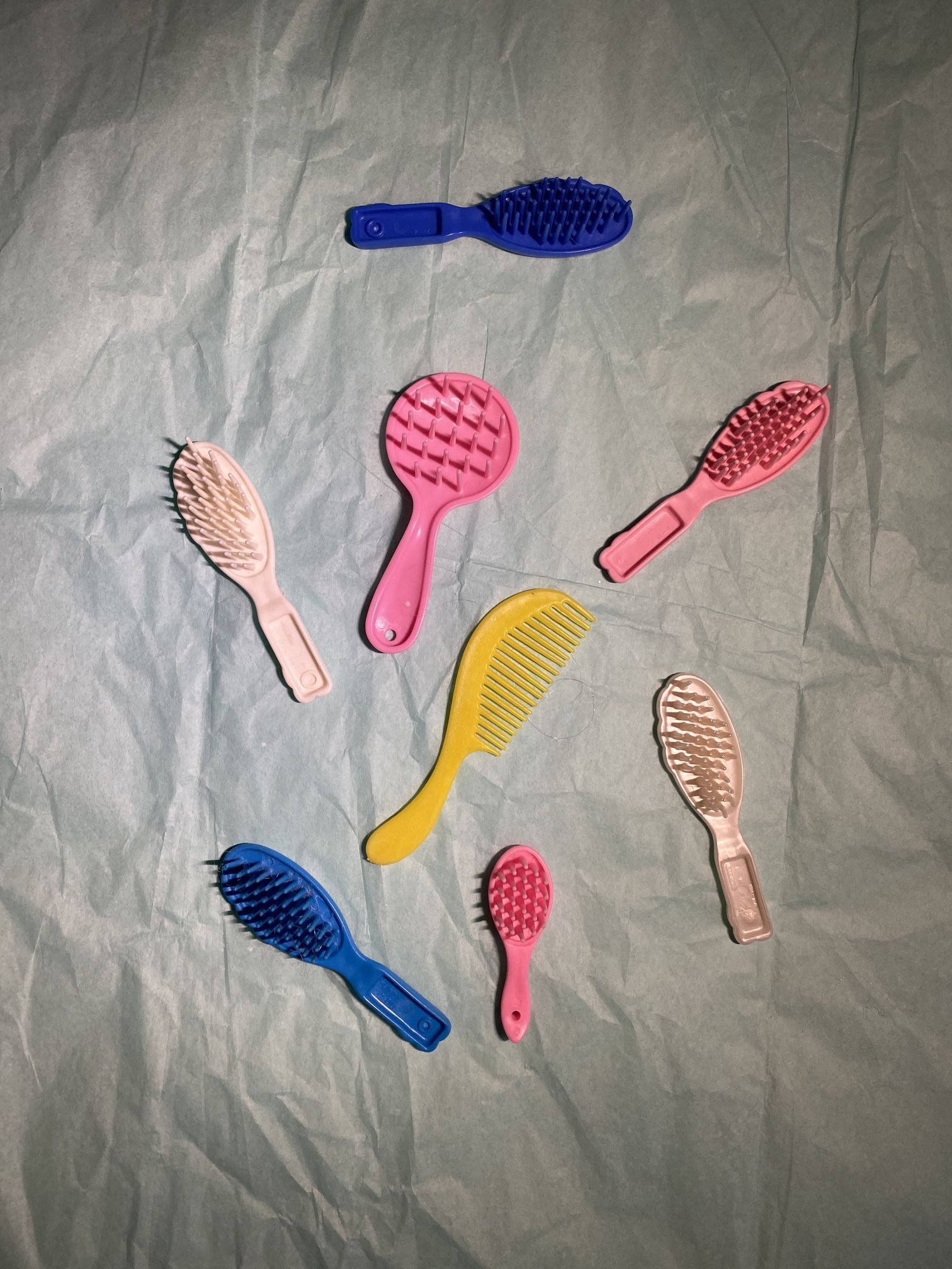 BARBIE BRUSHES VINTAGE 1990s