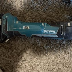 Makita DTM51Z 18V LXT Lithium-Ion cordless multi-tool