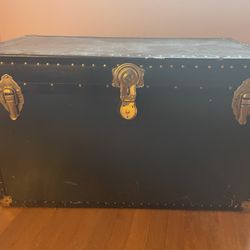 Antique Steamer trunk 1922
