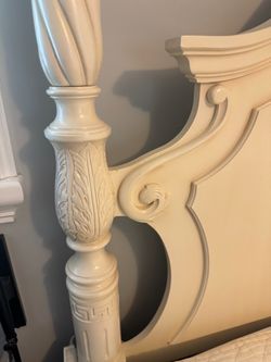 Beautiful Vintage King-Size Poster Headboard