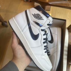 Jordan 1 Metallic Navy