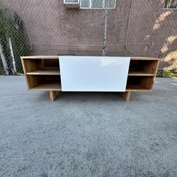 Mash Studios Max Series Mid Century Modern Media Console Entertainment Center Tv Stand Cabinet sideboard Credenza .