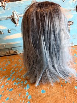 Gray ombré wig