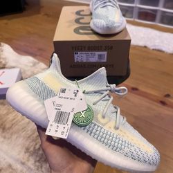 Yeezy 350 v2 “Cloud White”