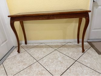 Decorative coffee entrance table