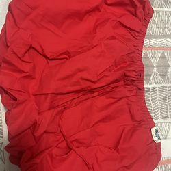 Women's Skirt Size Large  Red