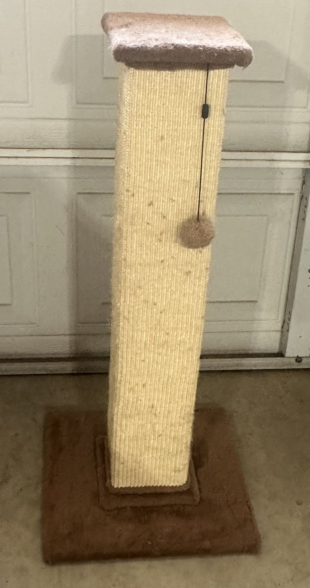 Cat Scratching Post 3’ Tall with Attached Toy