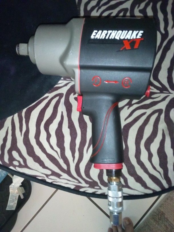 Earthquake XT 3/4in Composite Air Impact Wrench