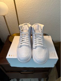 Air Jordan Mid Triple White (2022) (Women's) - 11.5W/10M