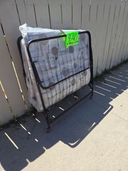 Rollaway bed