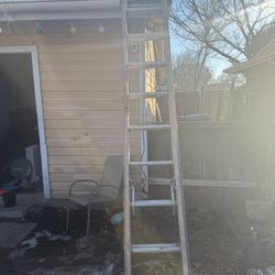 Escalera De Fibra De 24 Pies 