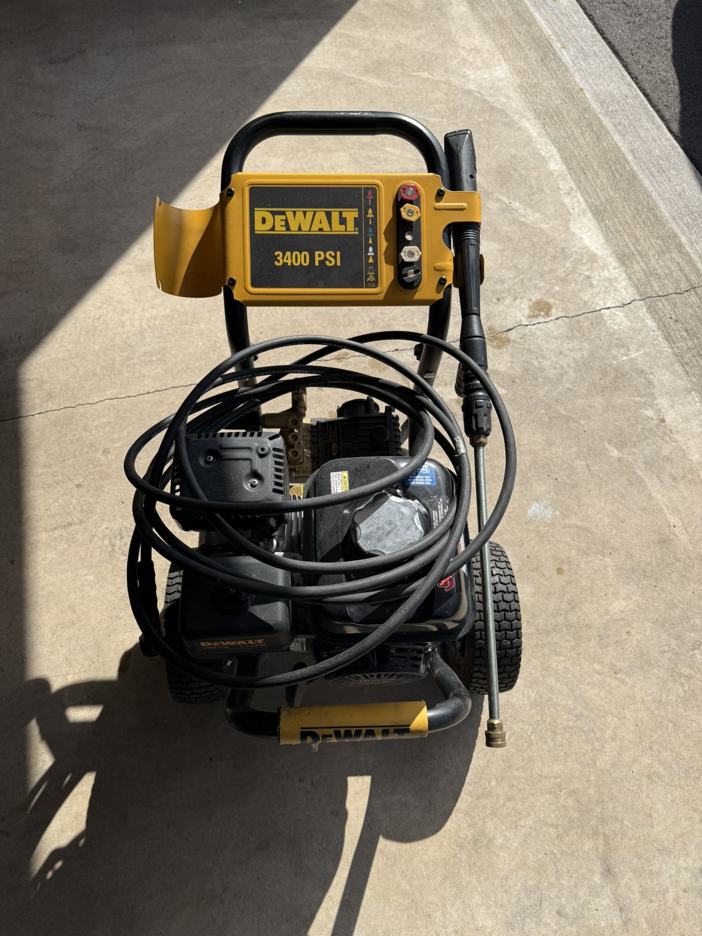 DEWALT 3400 PSI Pressure Washer