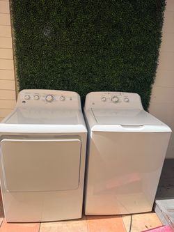 GE Washer and Dryer Set