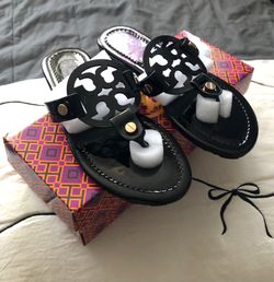 New Tory Burch Sandals Black Glossy Size 5.5