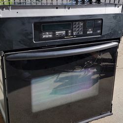 Magic Chef Oven Range 220 V Both