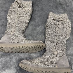 UGG Womens Gray Cable Knit Mahalya Boots! Size 8 Tall Cozy Winter