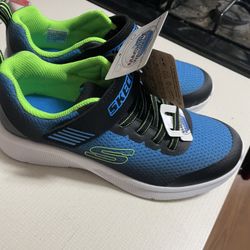 New Boys Skechers Size 5 Big Boy 