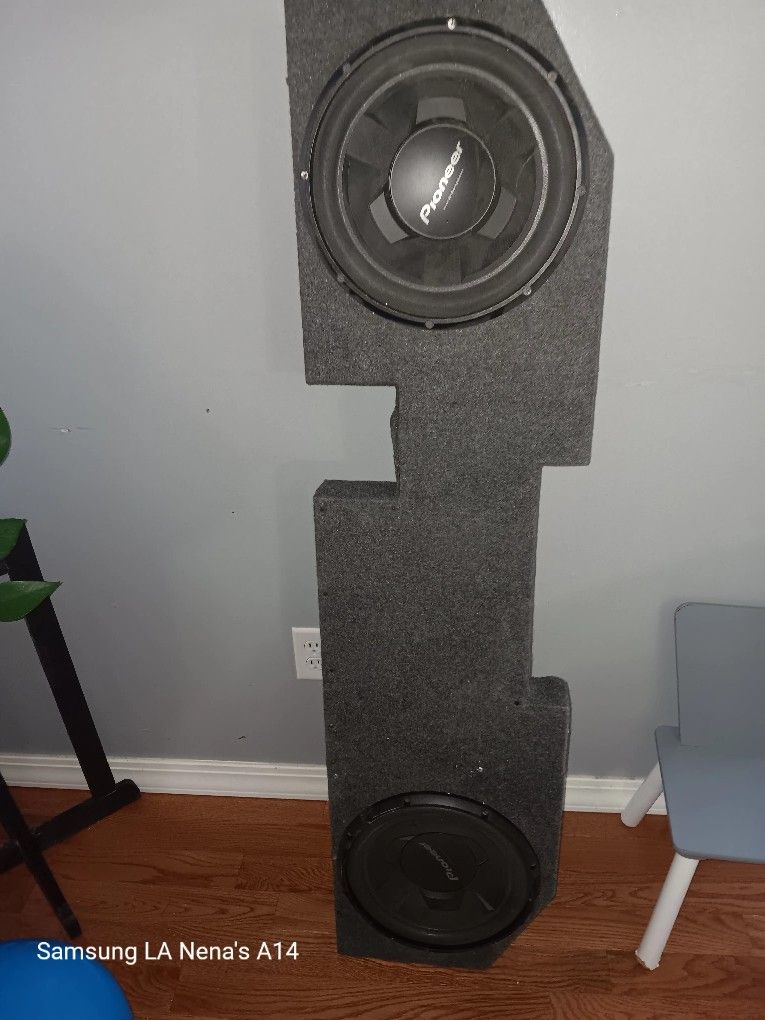 Amplifier And Speakers