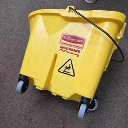 Rubbermaid Comercial Mop Bucket Swivel Weels