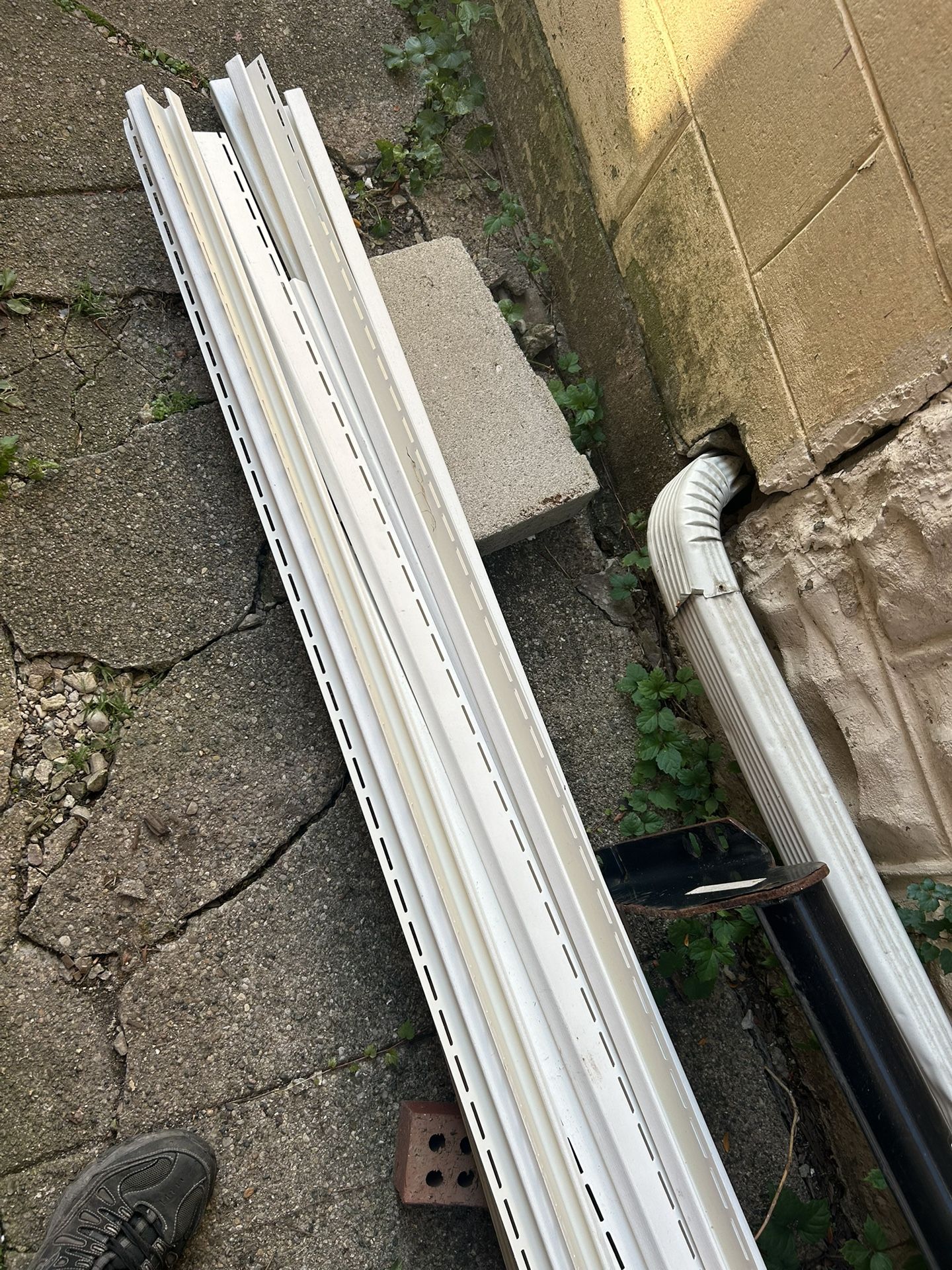 Vinyl siding J-Channel