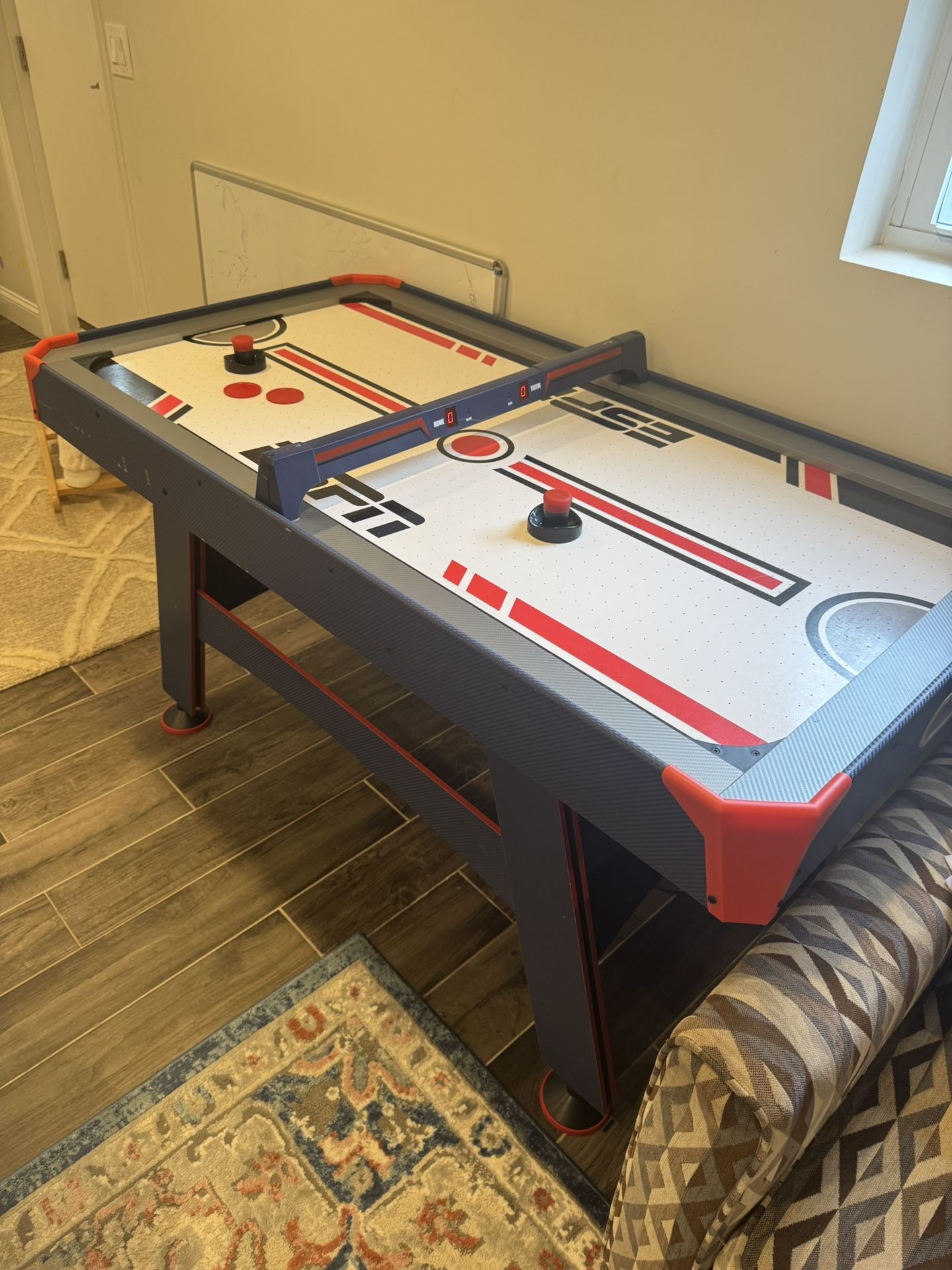 Air Hockey Table