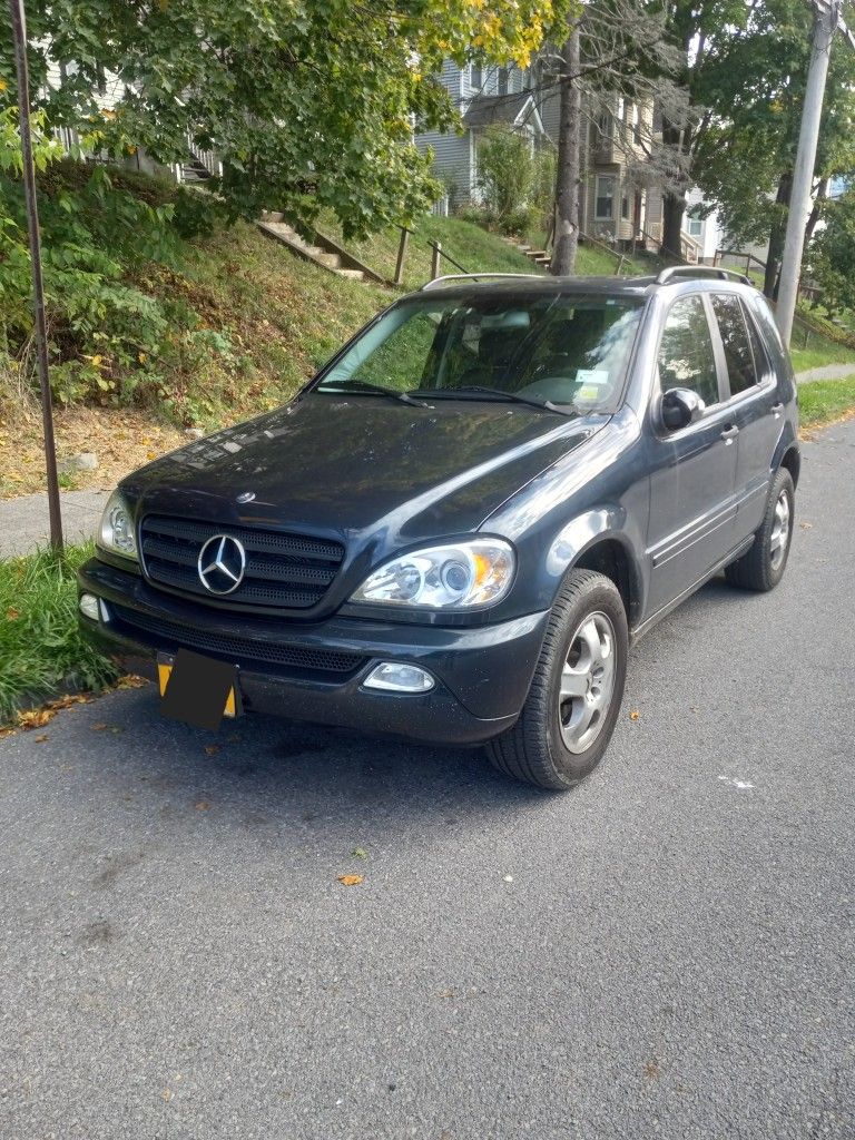2003 Mercedes ML320 for Sale in Poughkeepsie, NY - OfferUp