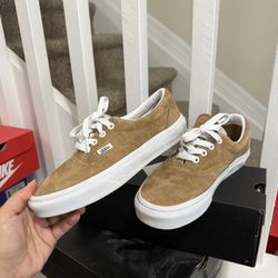 Old School Low Top Vans Tan Suede 