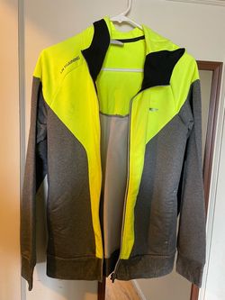 Li-Ning LN Training Neon Yellow Zip Hoodie Jacket - Size M,Brand/Size: Li-Ning | Unisex M、Features: AT DRY moisture-wicking technology, full-zip, hood