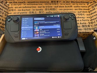 1 Terrabyte SteamDeck (LIKE NEW)
